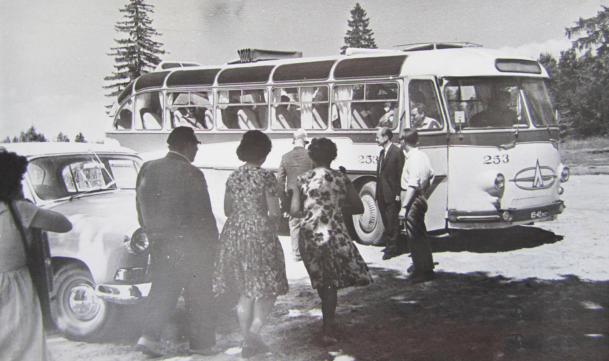 Автобус 1960. ЛАЗ-697е турист. ЛАЗ 697м. Автобусы советского Союза. Маршрутки советского Союза.